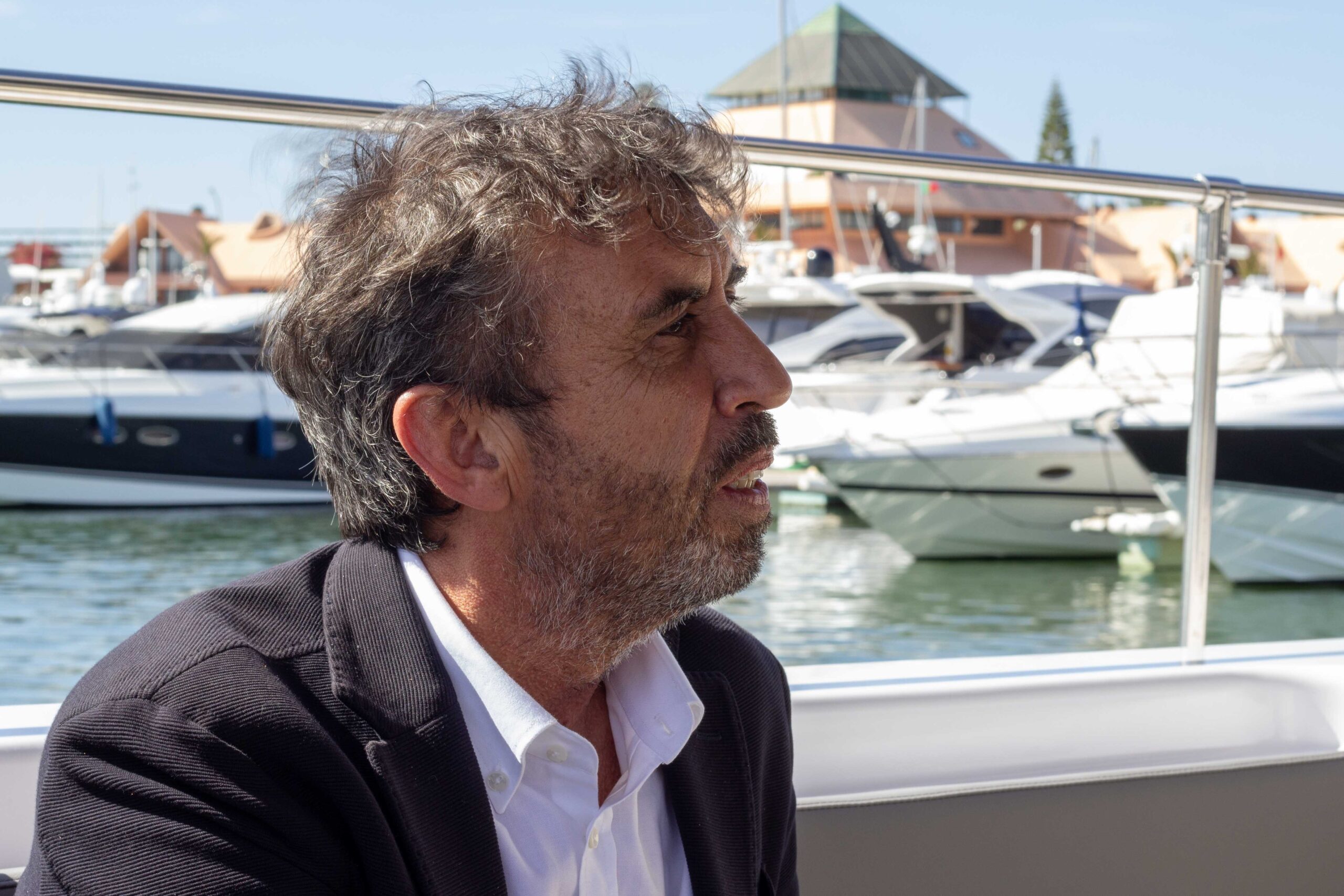 Sul Informação - Barco solar Cat 12.0 já navega, mas é preciso ver para acreditar [com fotos]