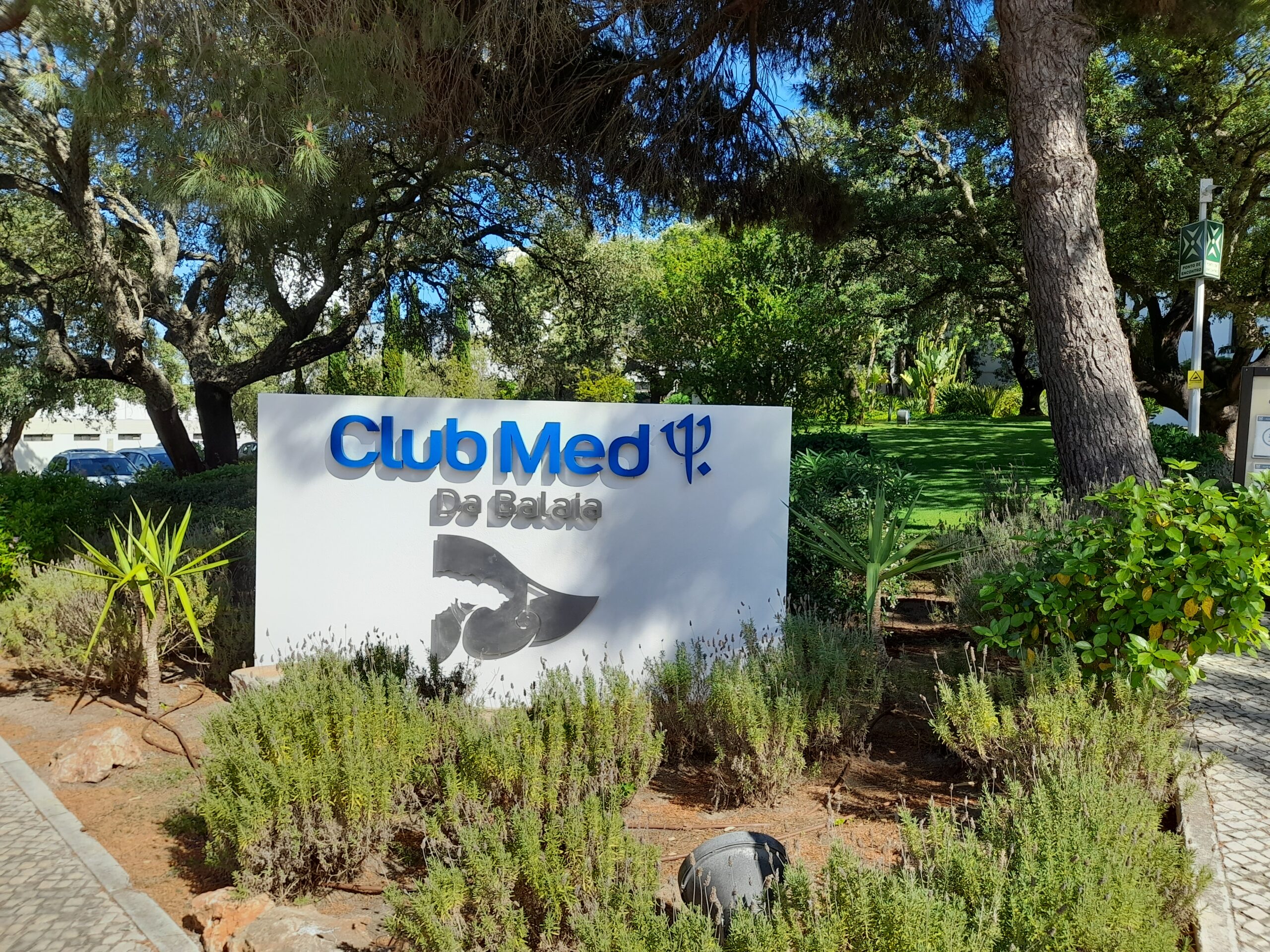 Sul Informação - Salário de entrada dos trabalhadores no Club Med da Balaia sobe para 850 euros