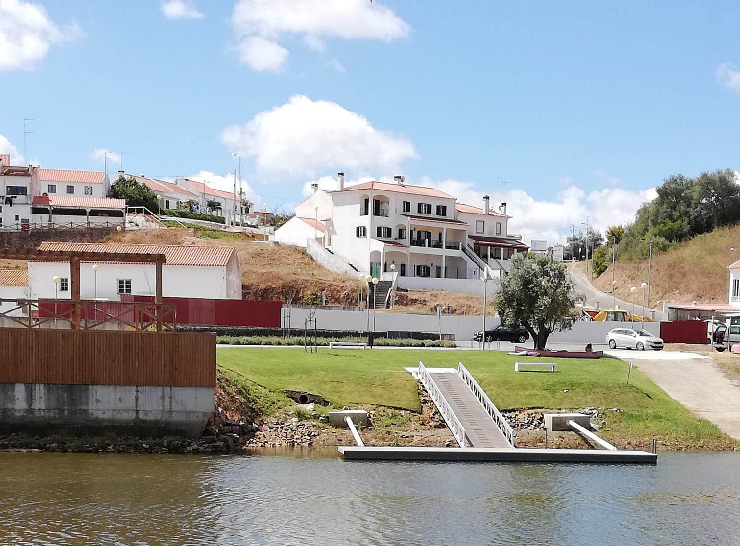 Sul Informação - Incêndio destrói instalações do Clube Fluvial Odemirense