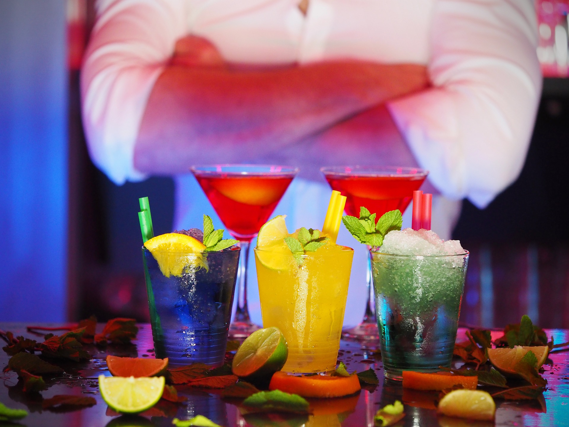 Sul Informação - Barmen algarvios disputam concurso regional de cocktails em Silves