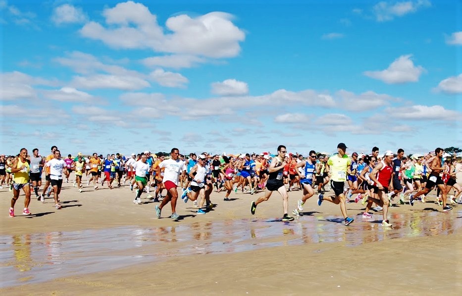 Sul Informação - Corrida da Baía de Monte Gordo regressa para prova na praia