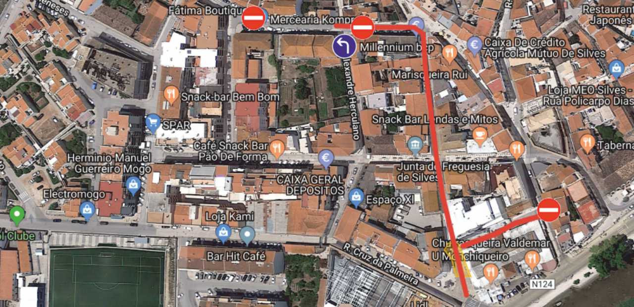Sul Informação - Desmontagem de grua obriga a corte de trânsito em Silves