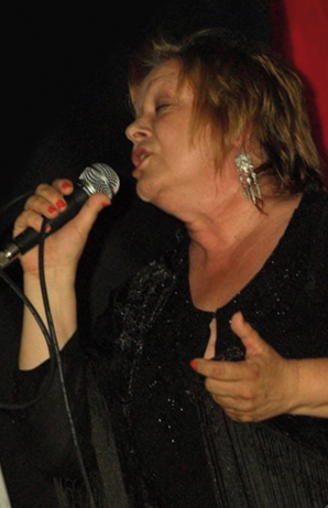 Sul Informação - Cremilde canta em gala solidária no Teatro Mascarenhas Gregório