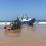 Sul Informação - Barco de pesca já foi desencalhado da Praia do Tonel em Sagres (com fotos)