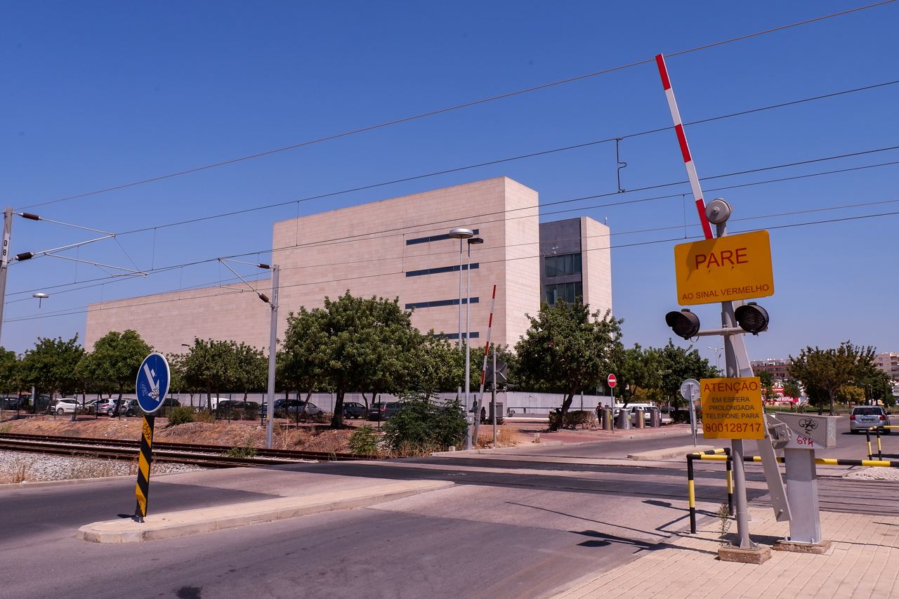 Sul Informação - Frente ribeirinha de Faro renasce com viaduto sobre a linha férrea e Quilómetro Cultural