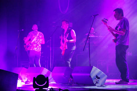 Sul Informação - Sons do Atlântico arrancou com excelentes concertos de Ricardo Ribeiro e Diabo na Cruz