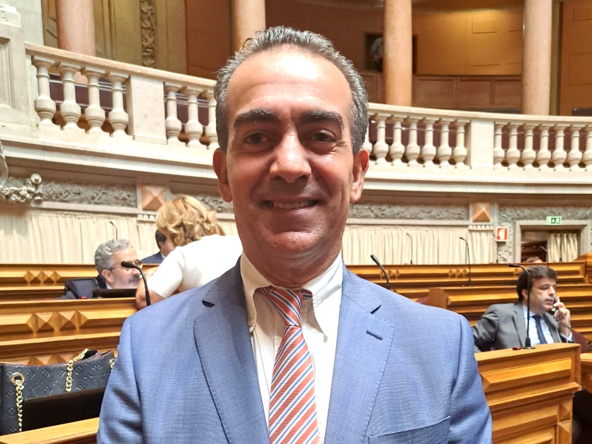 Sul Informação - Dinis Faísca substitui Luís Gomes como deputado do PSD pelo Algarve