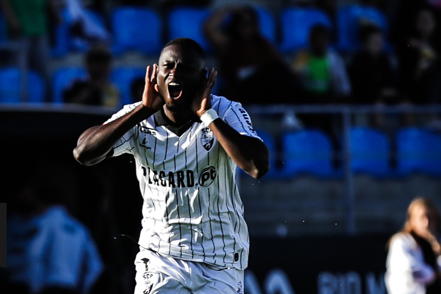 Sul Informação - Farense empata em jogo com candidato a golo da temporada e continua no último lugar