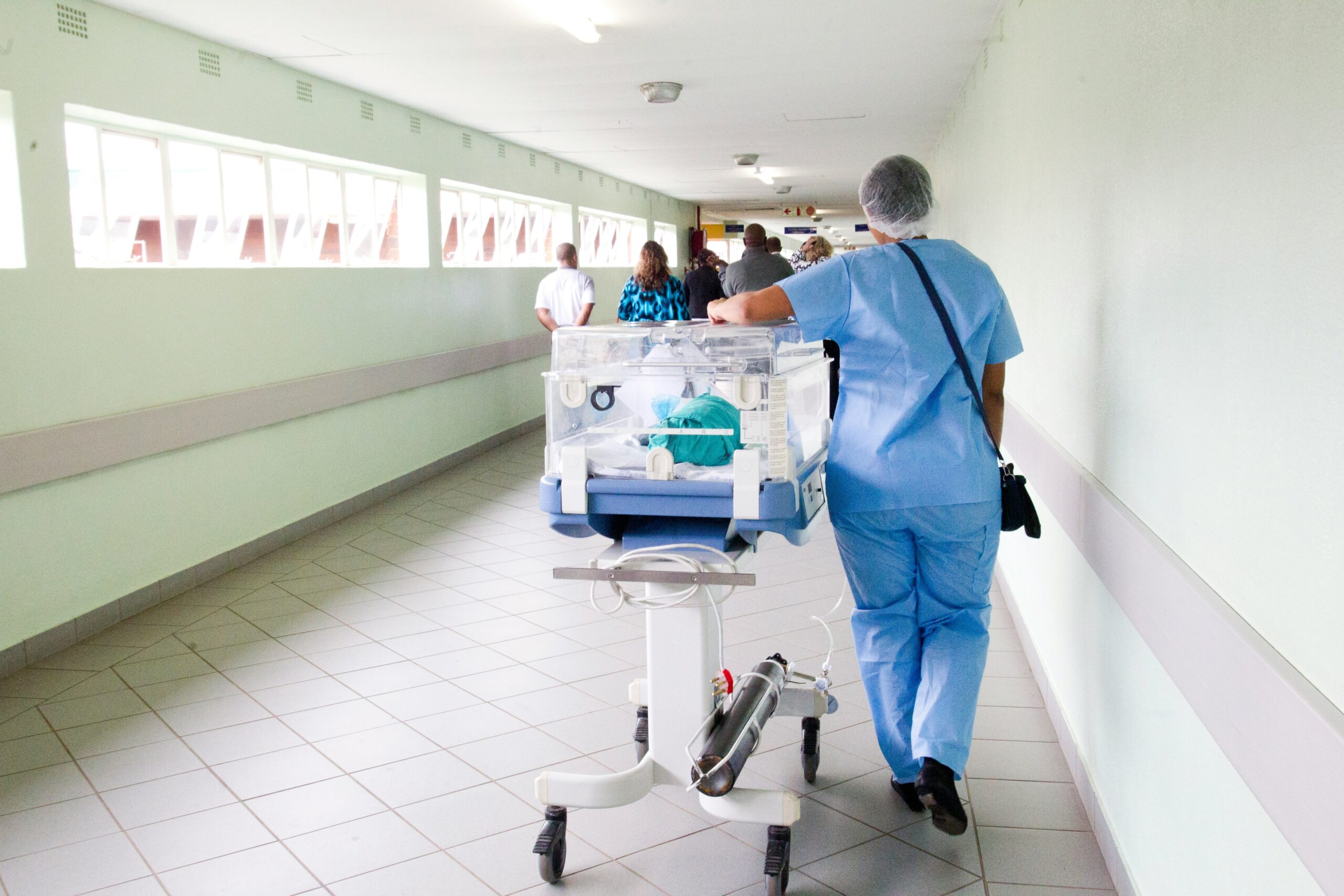 Sul Informação - OE2025: Saúde aumenta 9% e ultrapassa os 16 mil milhões