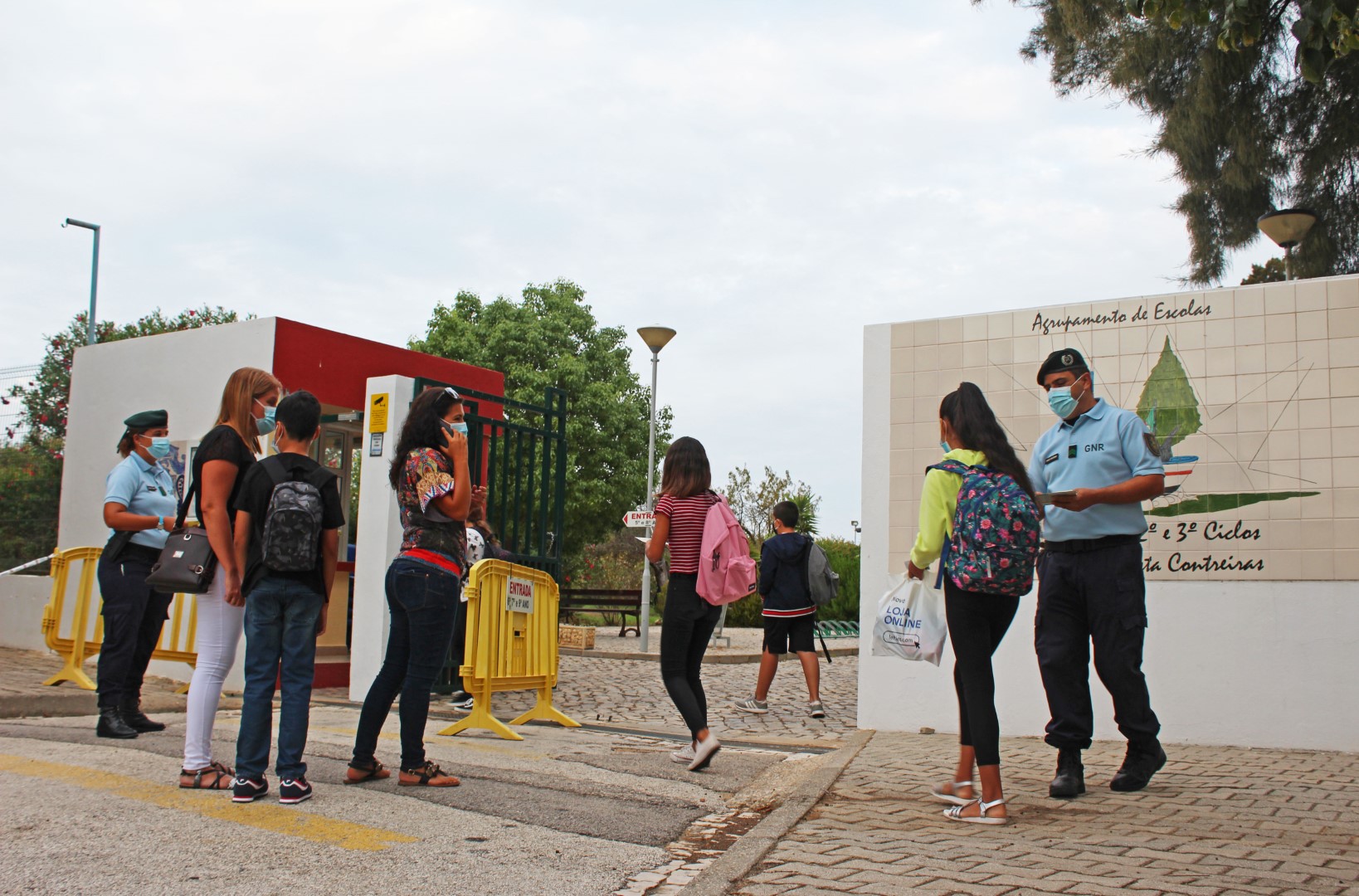 Sul Informação - «Bora, malta nova», que as aulas já começaram