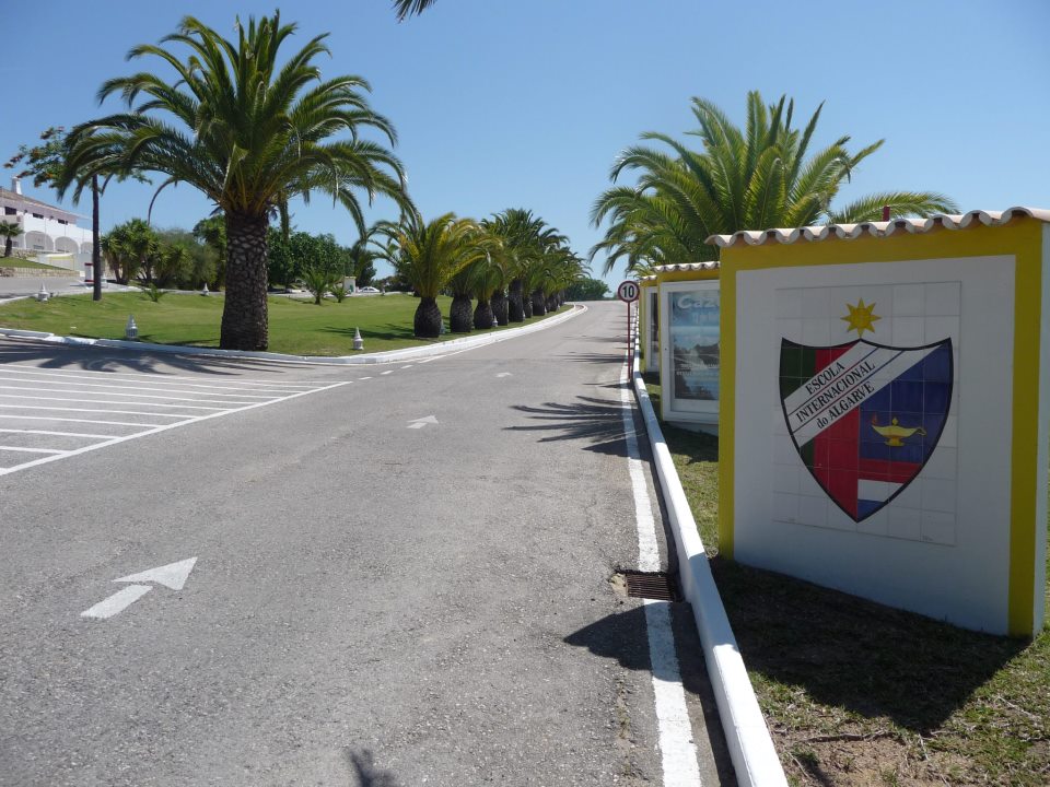 Sul Informação - 23 alunos da Escola Internacional do Algarve recebem prémio Infante D. Henrique