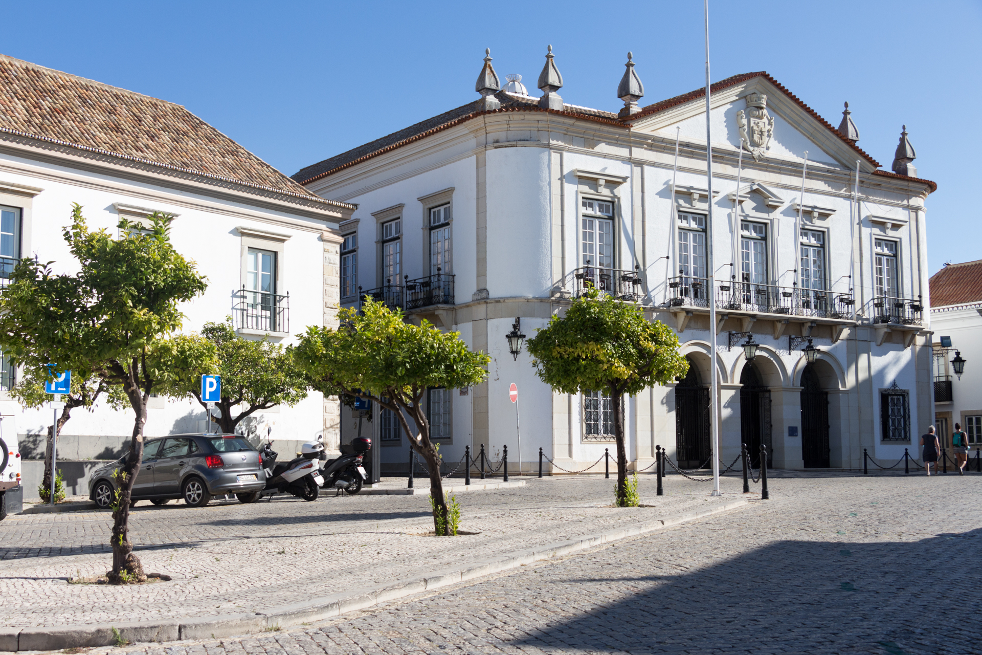Sul Informação - Faro dá mais de 60 mil euros em vouchers de compras de Natal a alunos