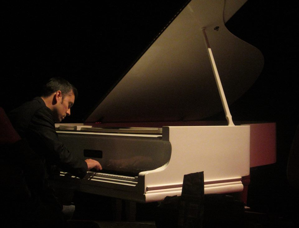 Sul Informação - Pianista Fernando Pessanha leva “Raposinha” a Tavira