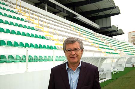 Sul Informação - Fernando Rocha: “Não sei como é possível pagar seis meses de ordenados em atraso em quinze dias”