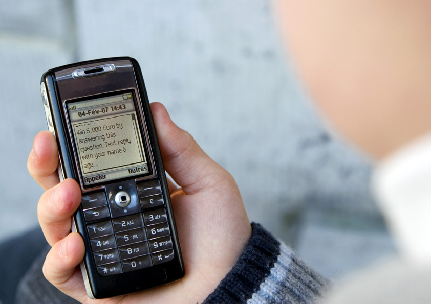 Sul Informação - Roaming mais barato na União Europeia a partir desta segunda-feira