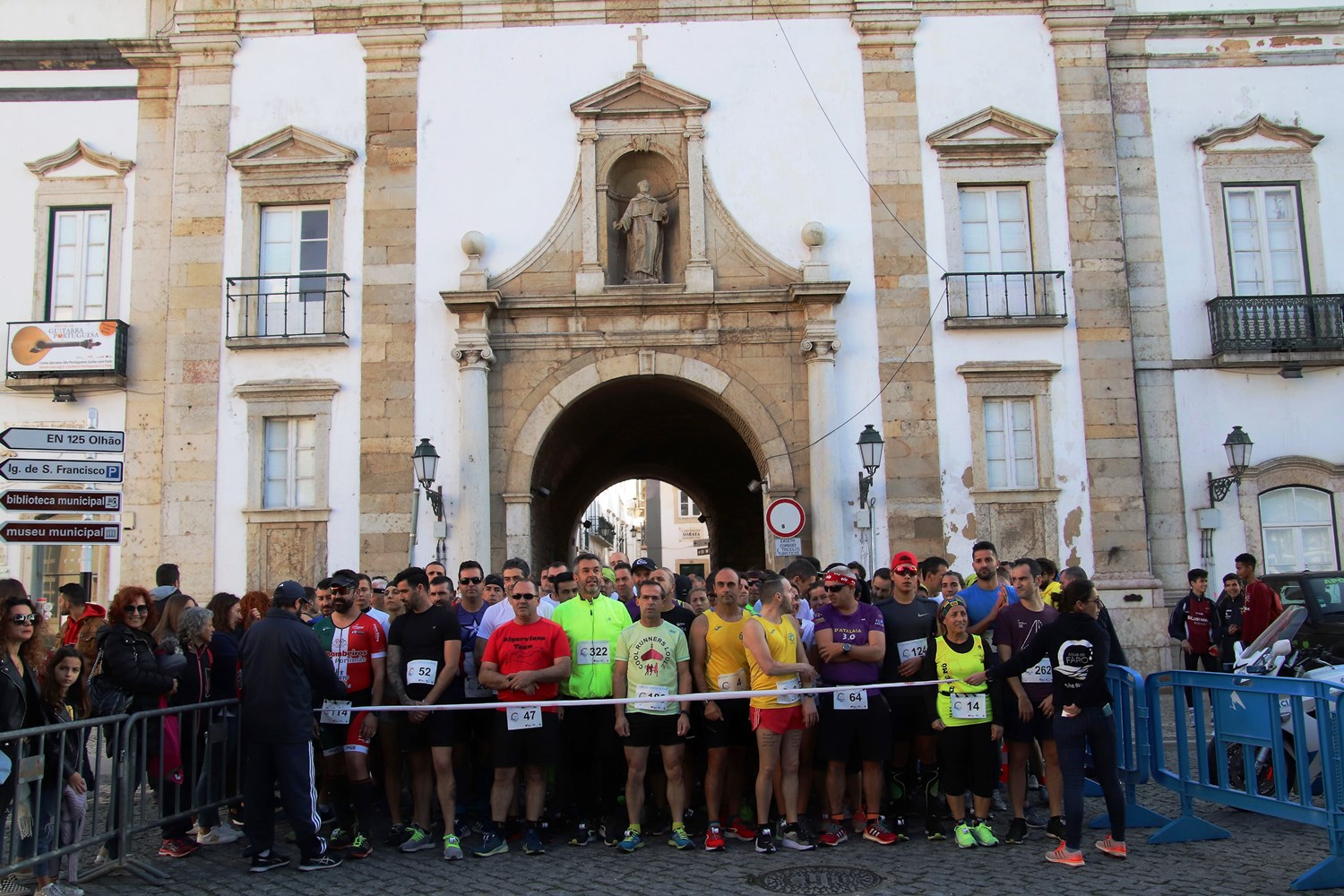 Sul Informação - Faro homenageou nomes grandes do atletismo no 50º Grande Prémio dos Reis