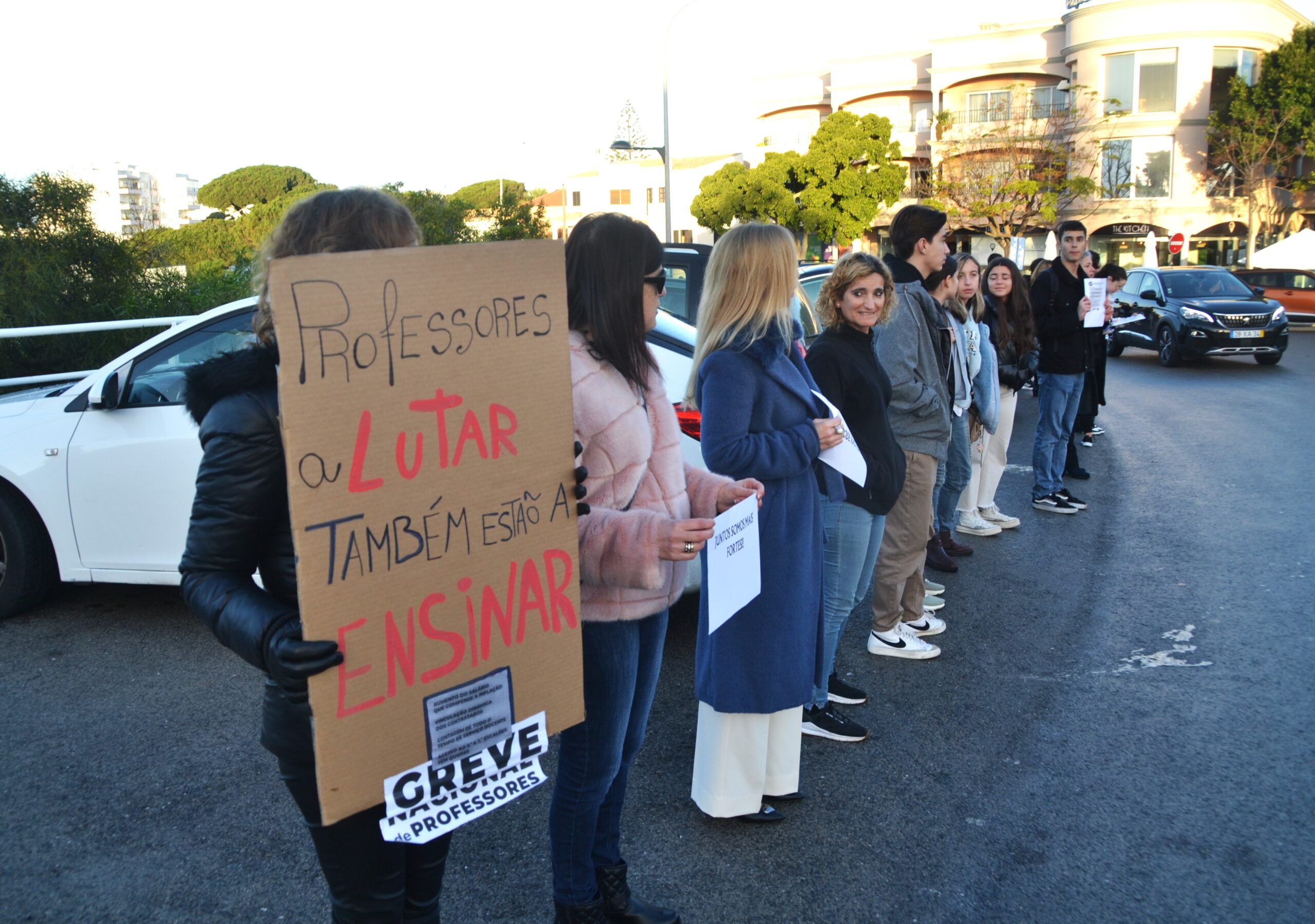 Sul Informação - Professores de Quarteira fizeram greve com ministro “na mira”