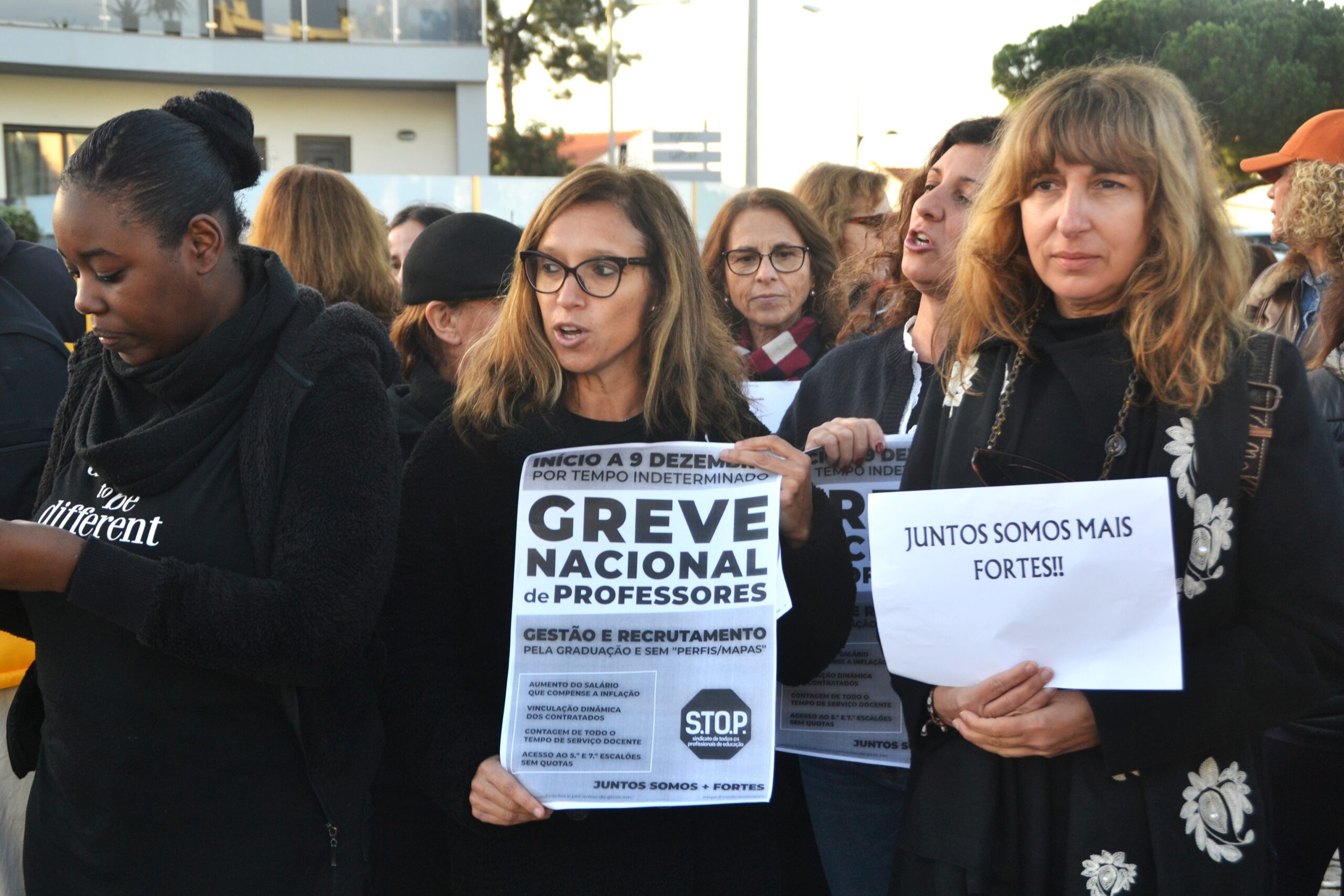 Sul Informação - Professores de Quarteira fizeram greve com ministro “na mira”