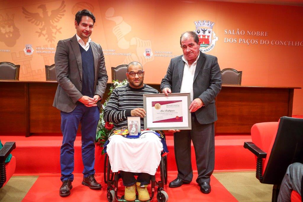 Sul Informação - Albufeira homenageia Rui Rodrigues, campeão do mundo de andebol em cadeira de rodas