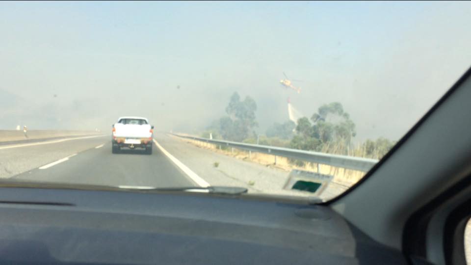 Sul Informação - Incêndio obriga ao corte da Via do Infante entre os nós de Lagos/Odiáxere e Mexilhoeira Grande