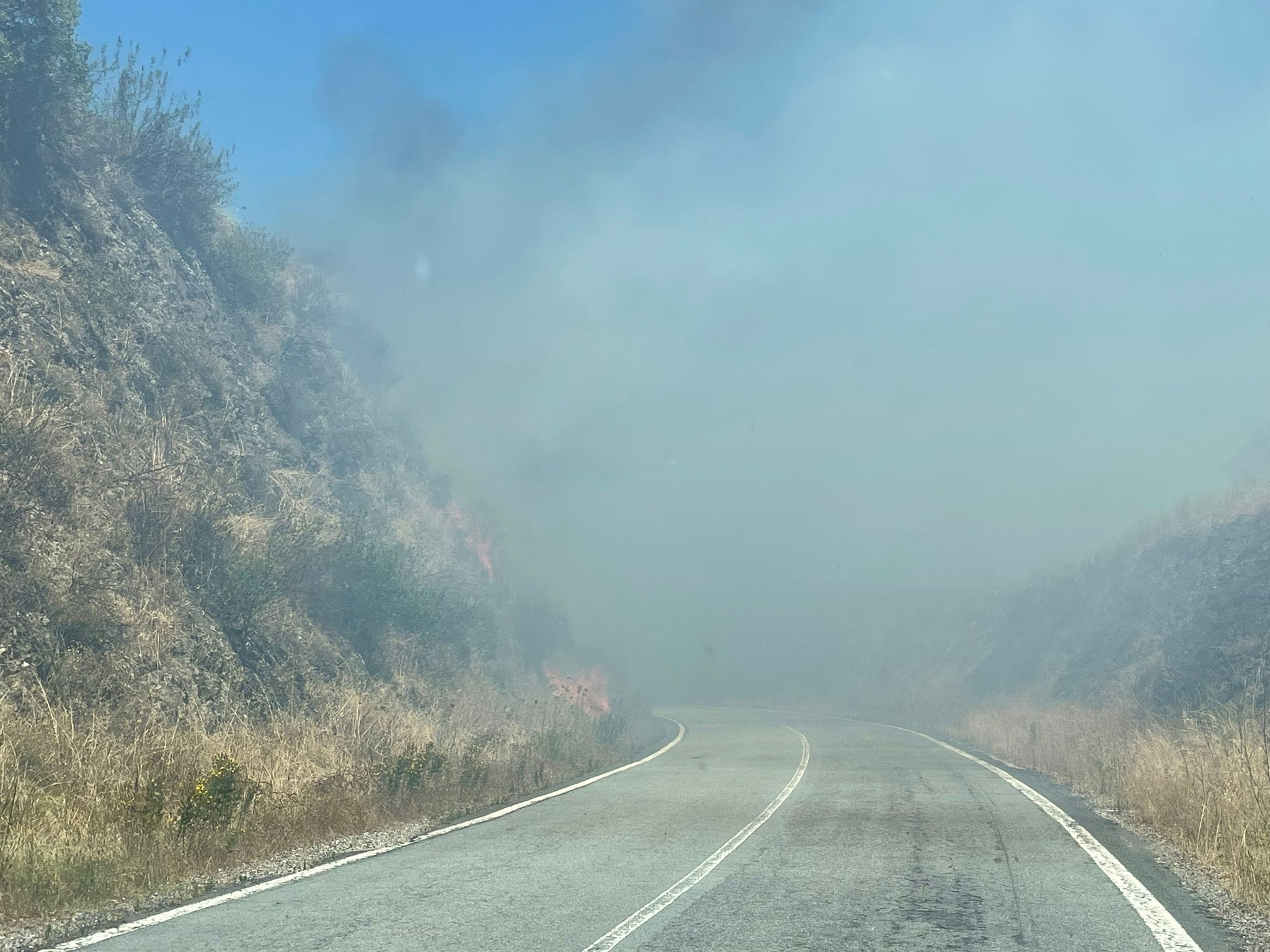 Sul Informação - Três meios aéreos combatem incêndio na Amareleja