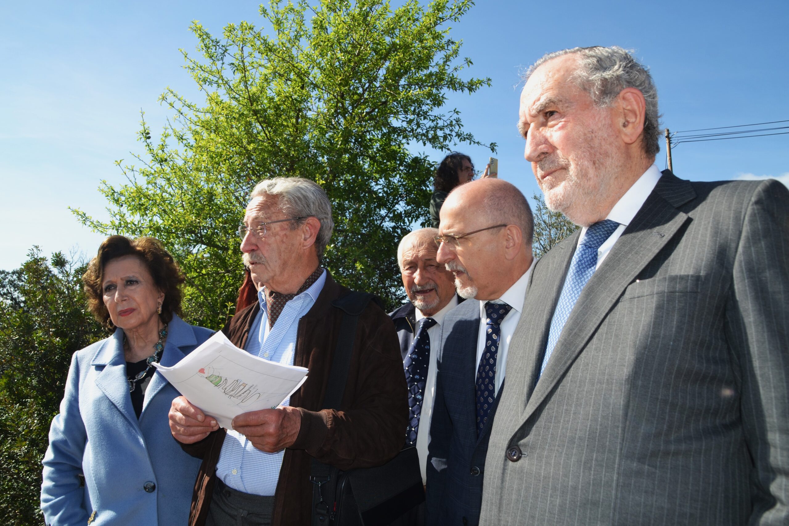 Sul Informação - Este jardim à beira barrocal plantado