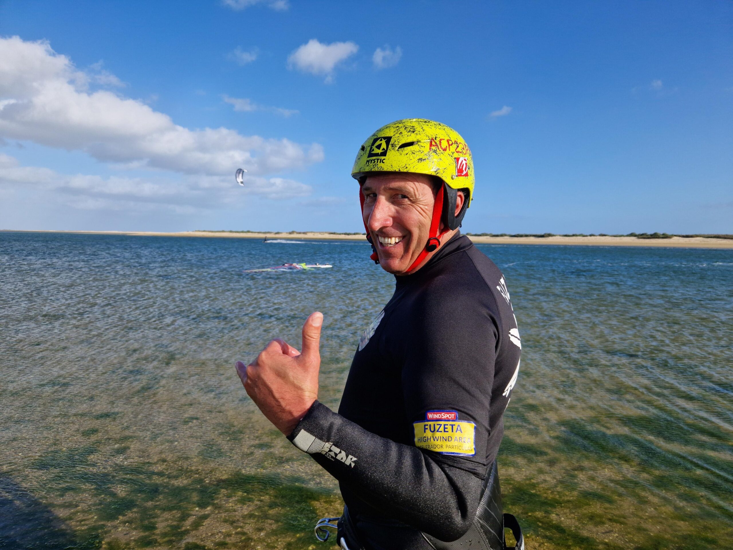 Sul Informação - Windsurfista quer ir da Fuzeta para o mundo – mas precisa de ajuda