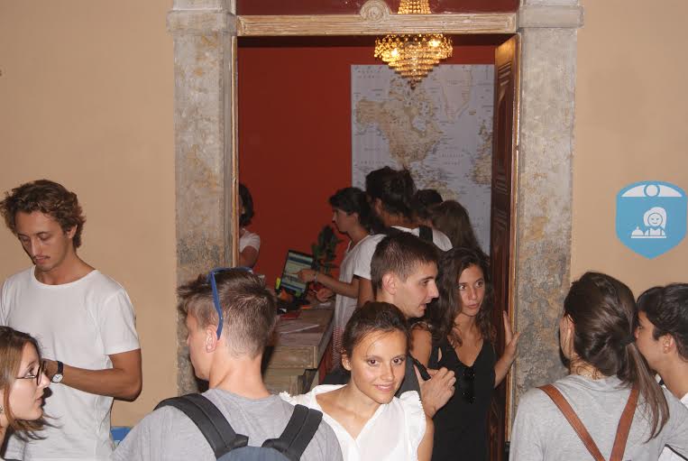 Sul Informação - Hostel 1878 recebe 30 jovens da geração Erasmus no Dia Mundial do Turismo