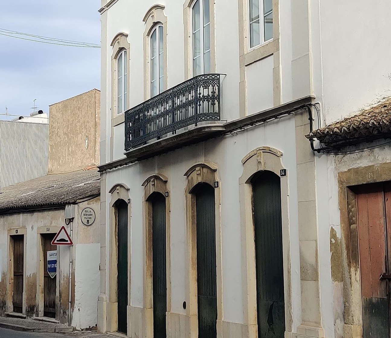 Sul Informação - Câmara de Loulé compra edifício na cidade para criar habitação