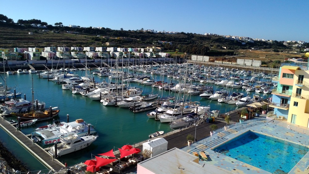Sul Informação - Mais 7,3 hectares de construção à volta da Marina de Albufeira avançam após aprovação da Câmara