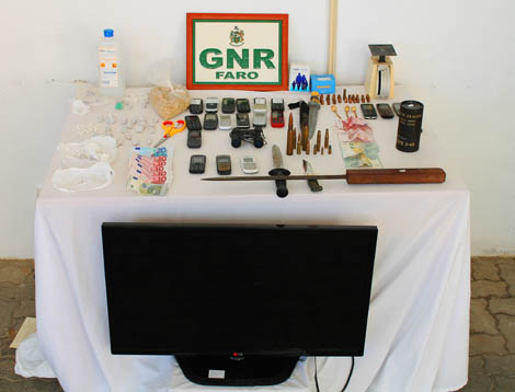 Sul Informação - GNR detém seis pessoas de rede de tráfico de heroína e cocaína no Algarve