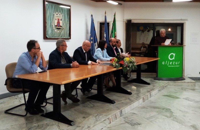 Sul Informação - Câmara deu medalha de ouro de mérito cultural e desportivo ao Aljezurense