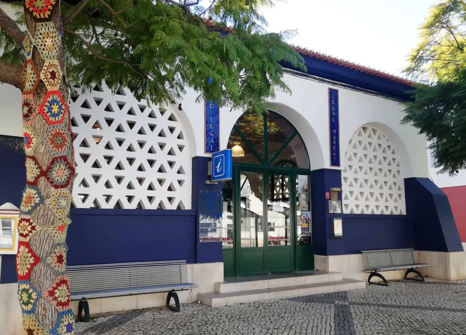 Sul Informação - Posto de Informação Turística regressa ao Mercado Local de Castro Marim