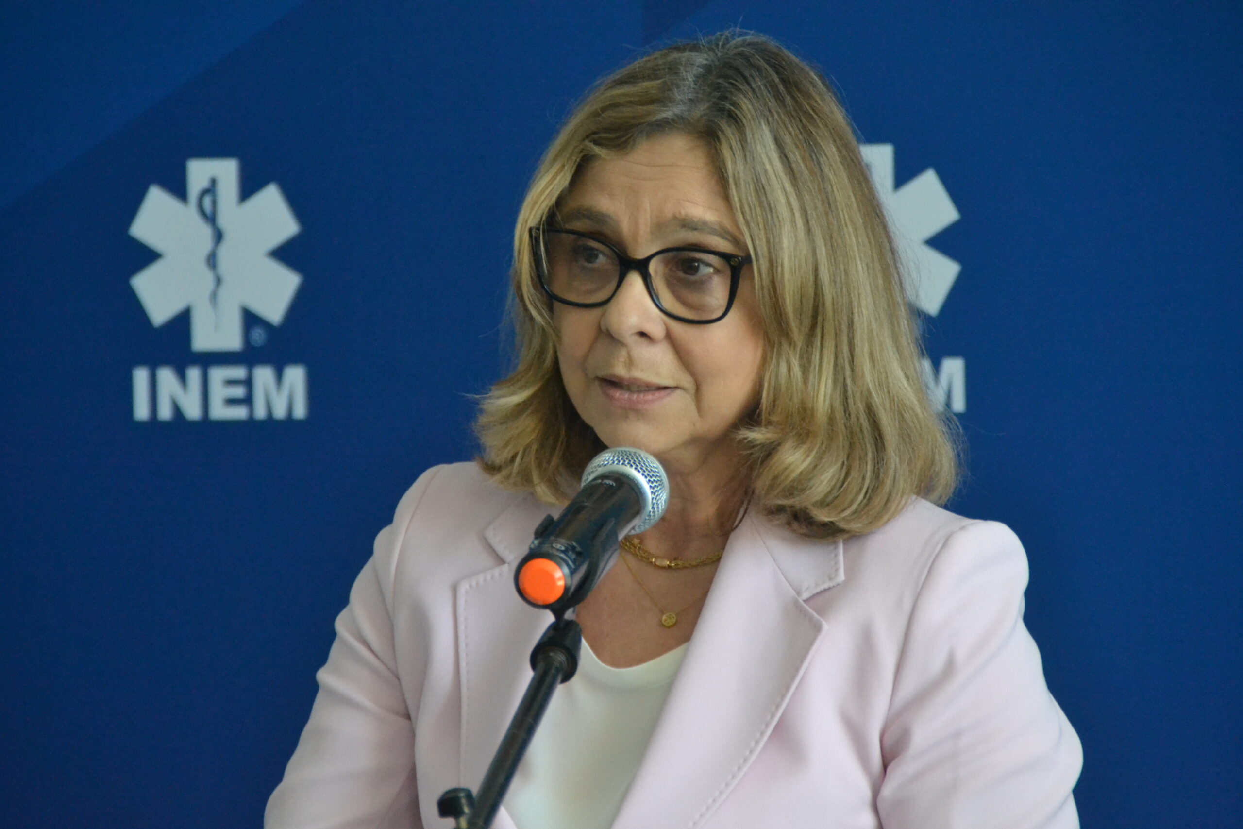Sul Informação - Ministra da Saúde visita hoje INEM e deverá ser confrontada no parlamento