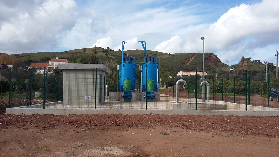 Sul Informação - Agricultores de Silves e Lagoa manifestam-se hoje para exigir ligação a adutor do Funcho