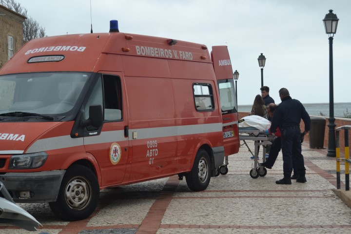 Sul Informação - Mulher de 42 anos morre atropelada por comboio em Faro (com fotos)