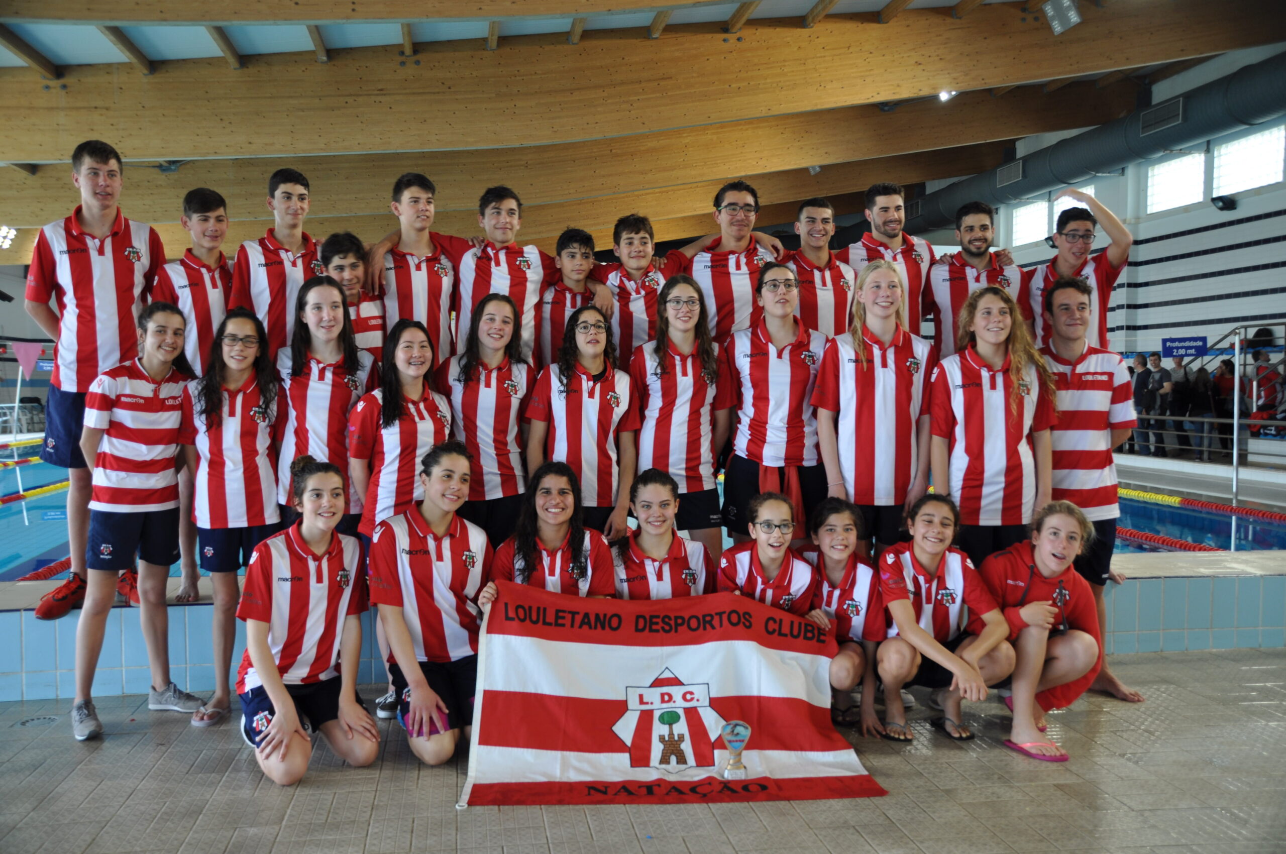 Sul Informação - Louletano sagra-se campeão regional de natação