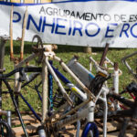 Sul Informação - Tem um pneu da bicicleta furado? A Escola Pinheiro e Rosa arranja