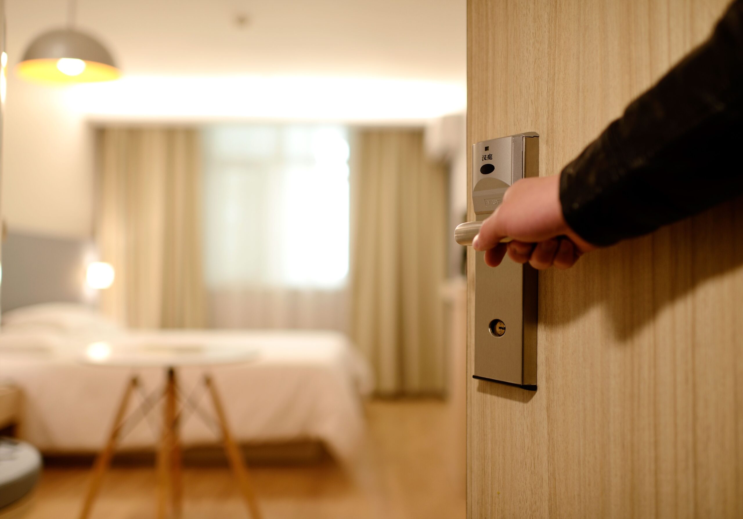 Sul Informação - Trabalhadoras do Hotel Altura marcam greve para exigir melhores condições