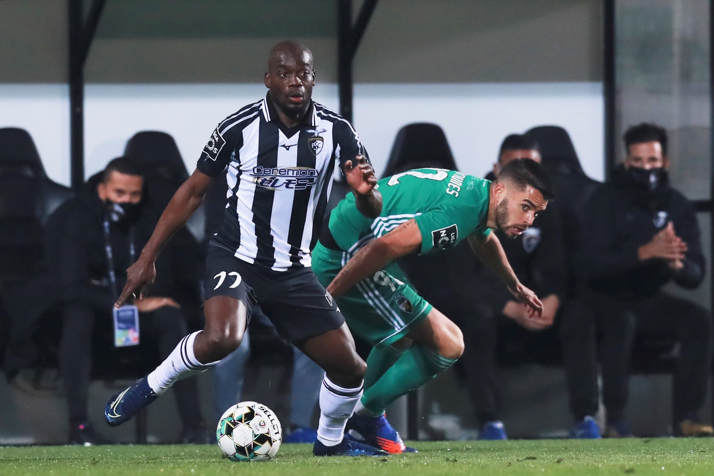Sul Informação - Bis de Beto dá vitória ao Portimonense no dérbi com o Farense
