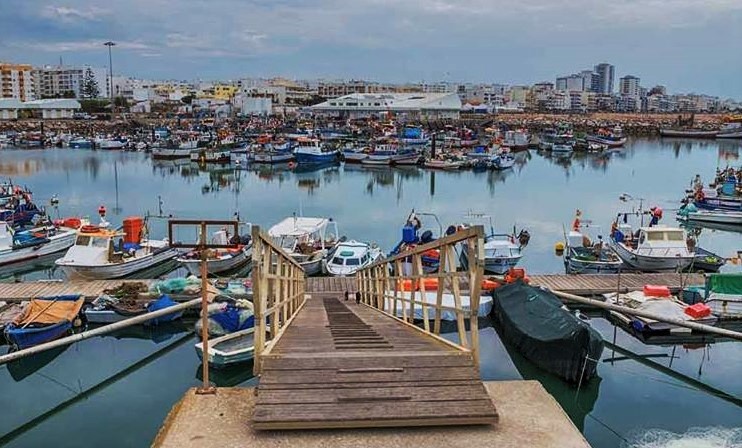 Sul Informação - Ex-pescador encontrado morto no Porto de Pesca de Quarteira