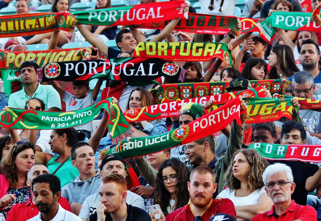Sul Informação - Milhares de pessoas vibraram com regresso de Portugal ao Estádio Algarve