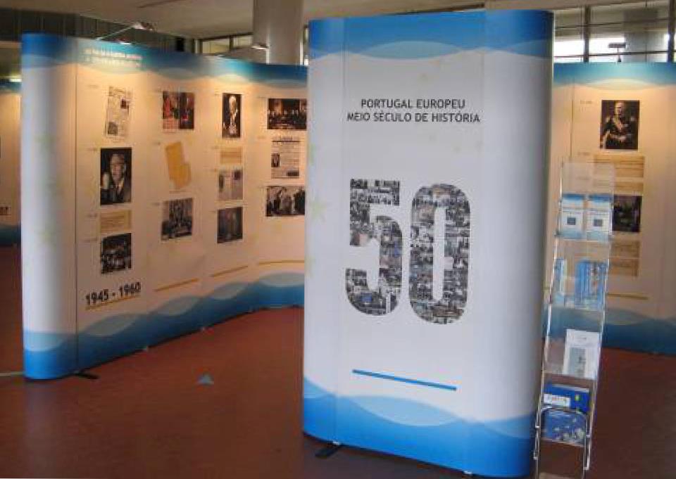 Sul Informação - «Portugal Europeu: Meio Século de História» mostra-se no Museu de Portimão
