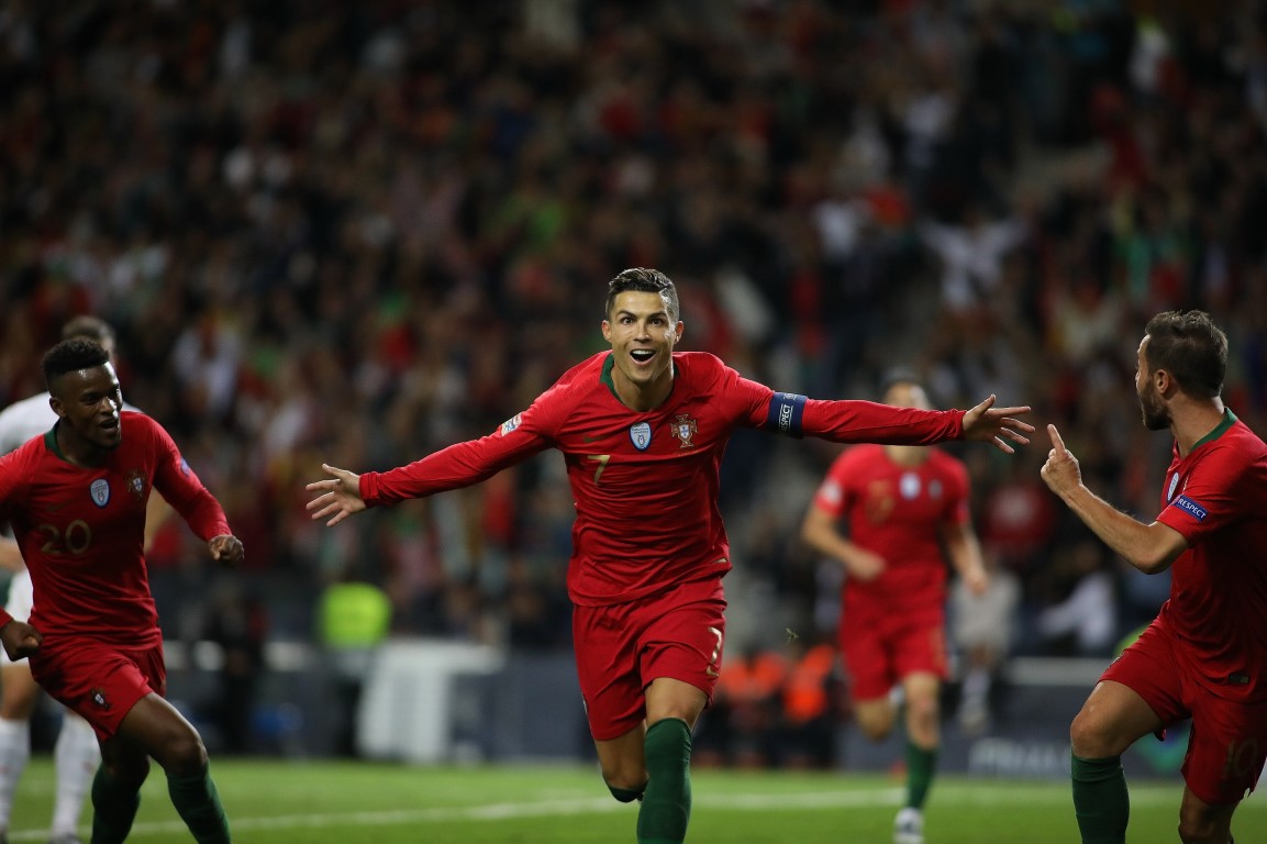 Sul Informação - À hora certa, Ronaldo acertou o relógio suíço rumo à final
