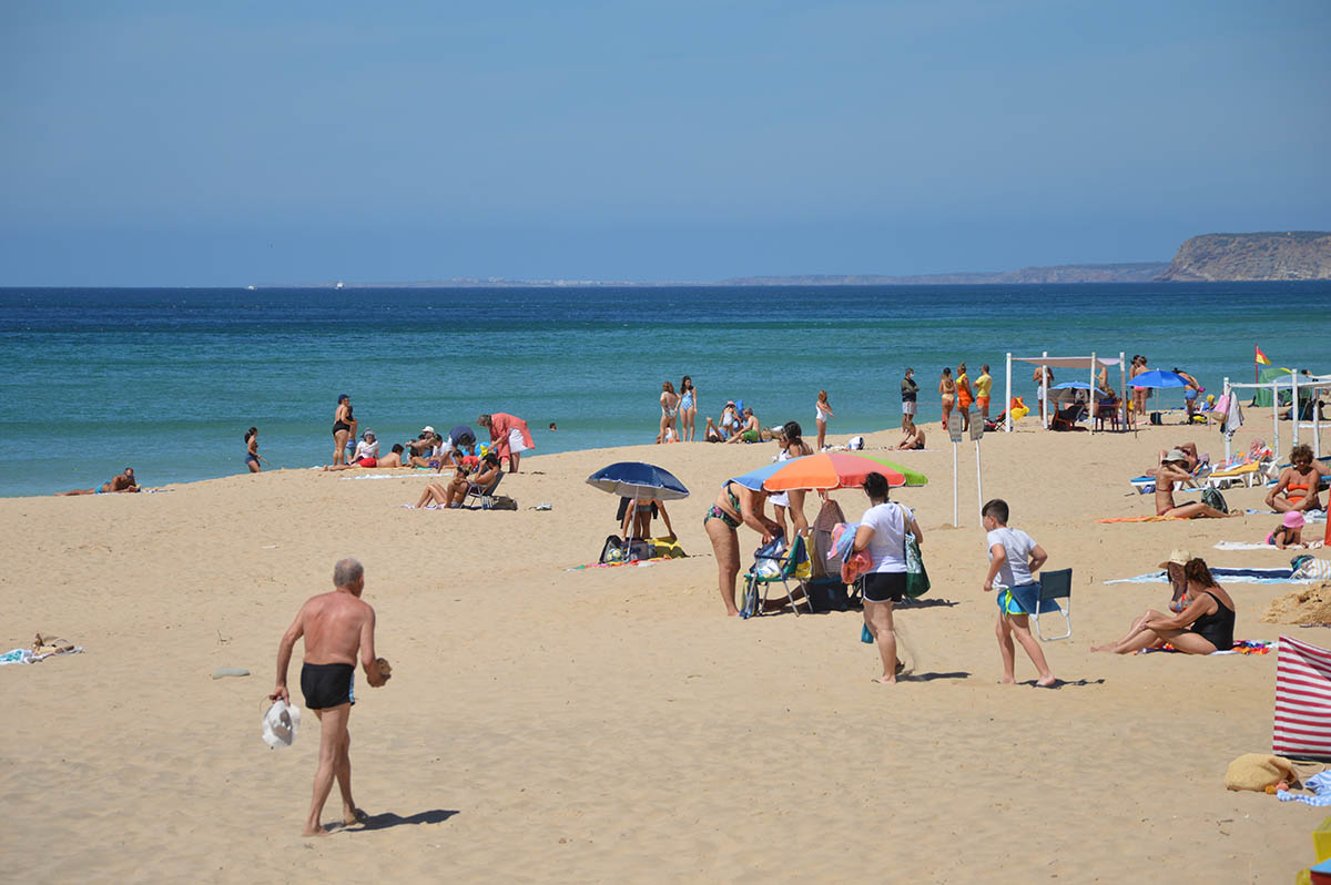 Sul Informação - Presidente do Turismo do Algarve espera que Inglaterra não tire Portugal do “corredor verde”