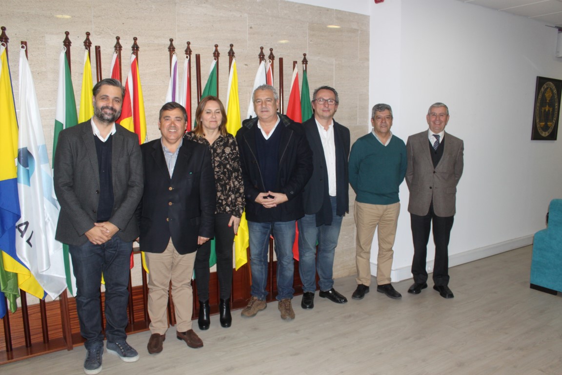 Sul Informação - ACRAL iniciou ronda de conversações com partidos políticos