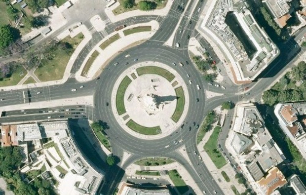 Sul Informação - Modelar rotundas virtuais para projetar rotundas reais, seguras e amigas do ambiente