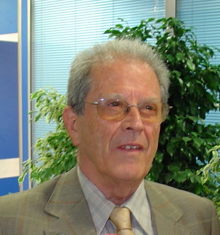 Sul Informação - Ministério da Saúde atribui Medalha de Mérito da Saúde a fundador da Associação Oncológica do Algarve
