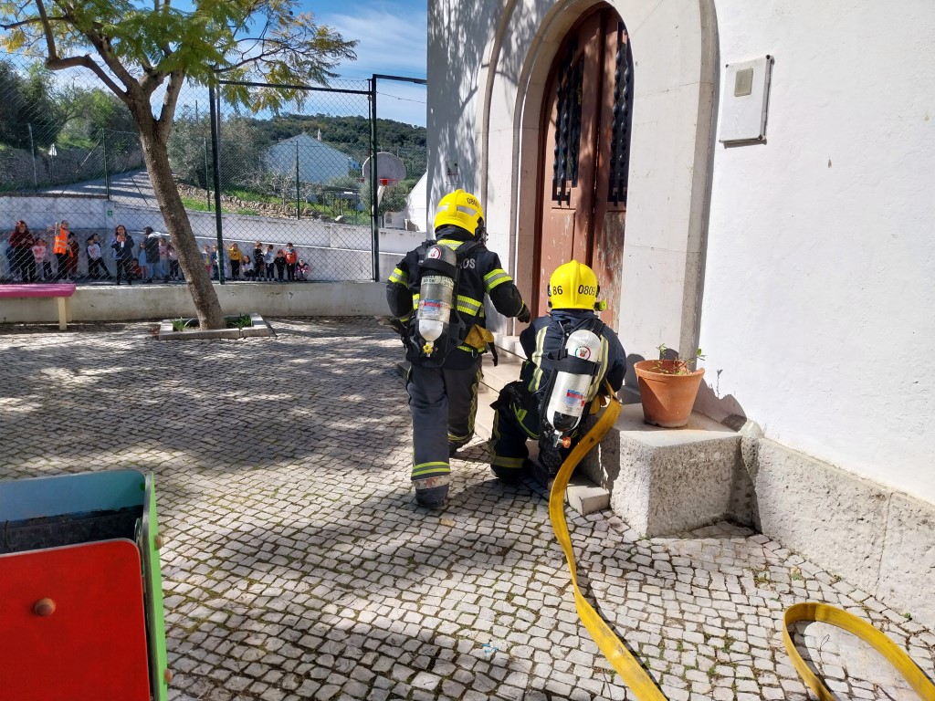 Sul Informação - Simulacros testaram situações de emergência em escolas de São Brás de Alportel
