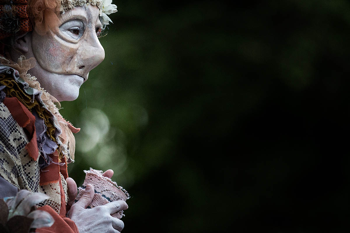Sul Informação - Litoral EmCena: Teatro Só apresenta «Sorriso» pelas ruas em novas datas